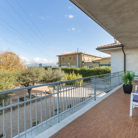 Appartamento Blu Sky Garda Castelnuovo del Garda Esterno foto